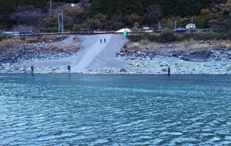 なかなか難しい放流日　～天竜川ルアーフライテンカラ専用区～